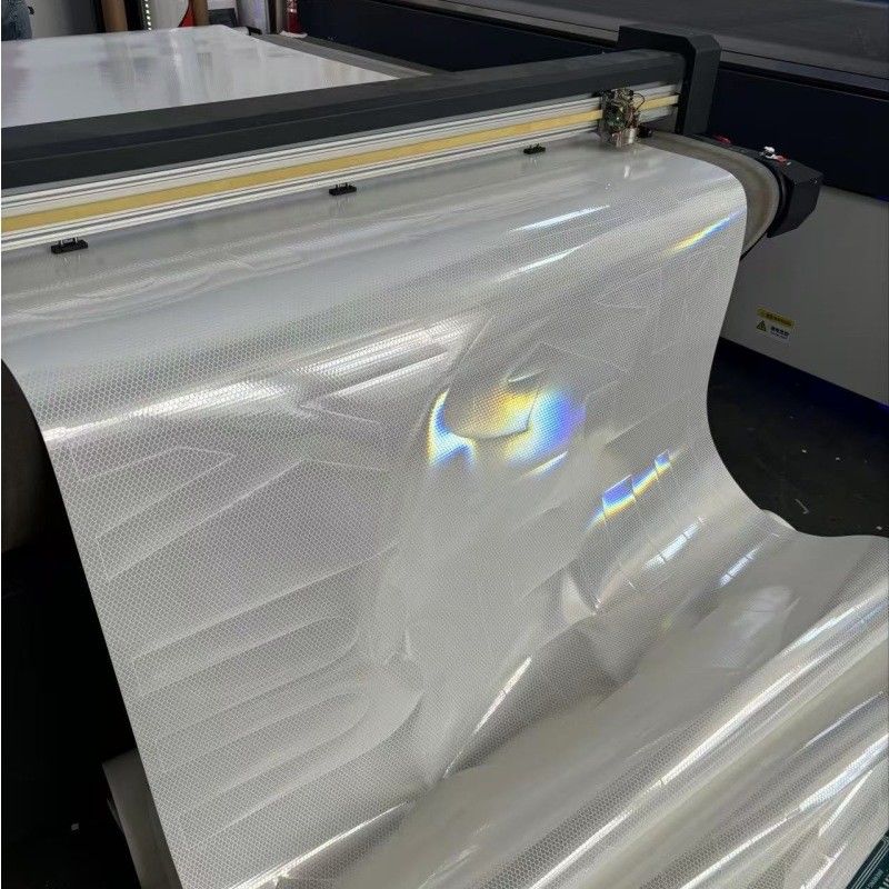 Vinil Refletivo Diamante Grau DG para Impressão Digital UV 10 Anos para Sinalização de Trânsito Rodoviário