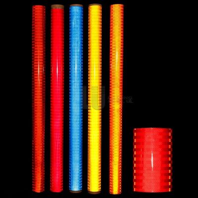 Bom preço Rolos de folhas refletoras prismáticas de grau de engenharia EGP para sinais de trânsito não críticos on-line