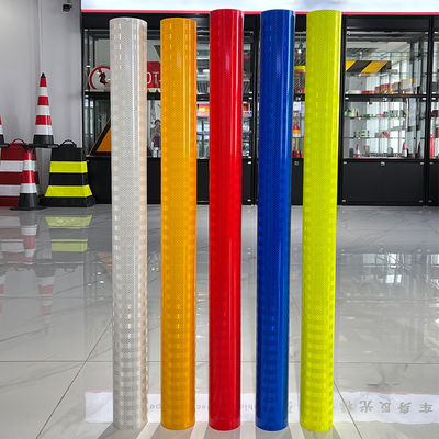 Bom preço Folha refletiva prismática de alta intensidade vinil prismático para sinais de trânsito on-line