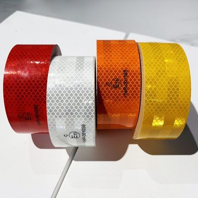 Bom preço Faixa refletora 104R ECE de alta visibilidade personalizável de 2 polegadas para reboques on-line