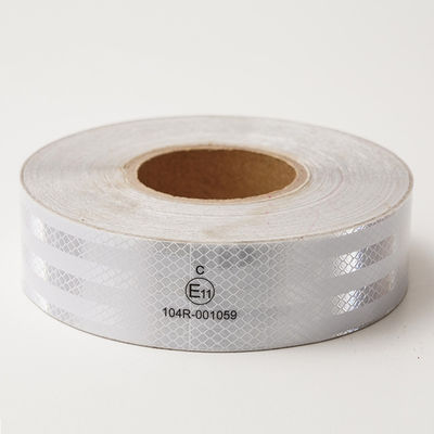 Bom preço Aviso de segurança para camiões HIP ECE 104R Faixa refletora Adesivo micro-prismático branco on-line