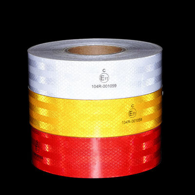 Bom preço Material reflector de alta visibilidade ECE 104r Adesivo reflector para camião on-line